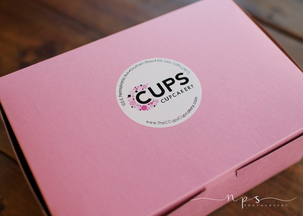 C Cups Cupcakes Box
