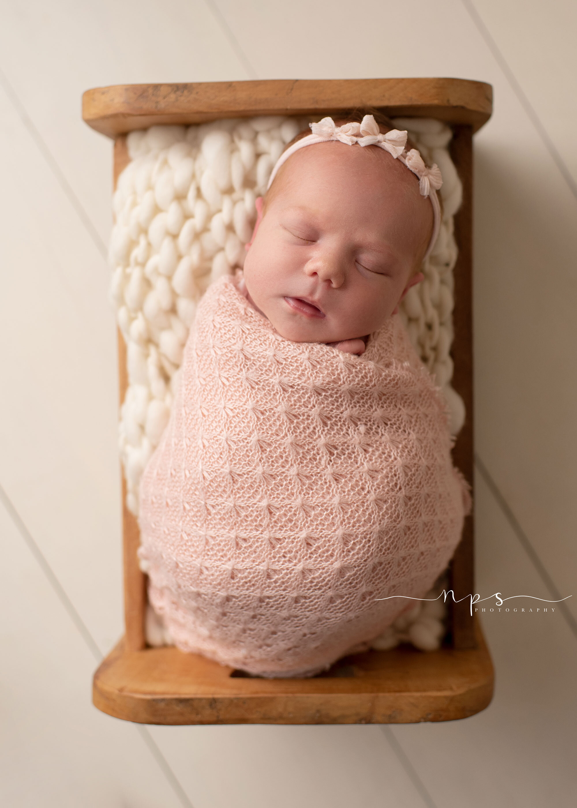Newborn Girl Portraits 003 - NPS Photography