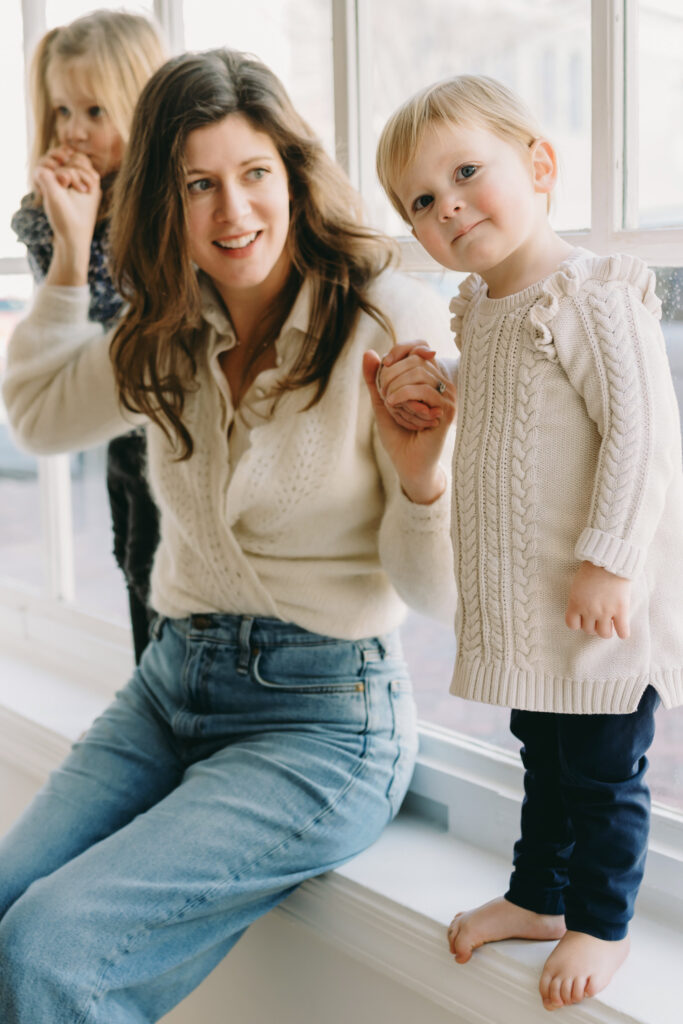 Mother’s Day Ideas in Washington DC: Brunch & Gifts She’ll Love - NPS Photography mother's day ideas in washington dc - mom with girls